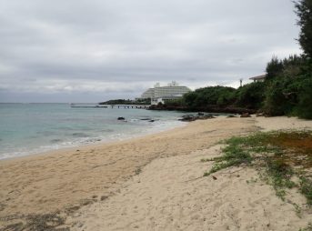 2022/2/22現在沖縄恩納村万座ビーチホテルの軽石状況