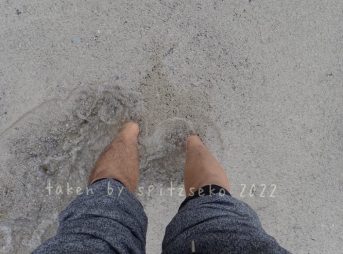 2022/3/2現在、沖縄恩納村マリブビーチ最西端の軽石状況